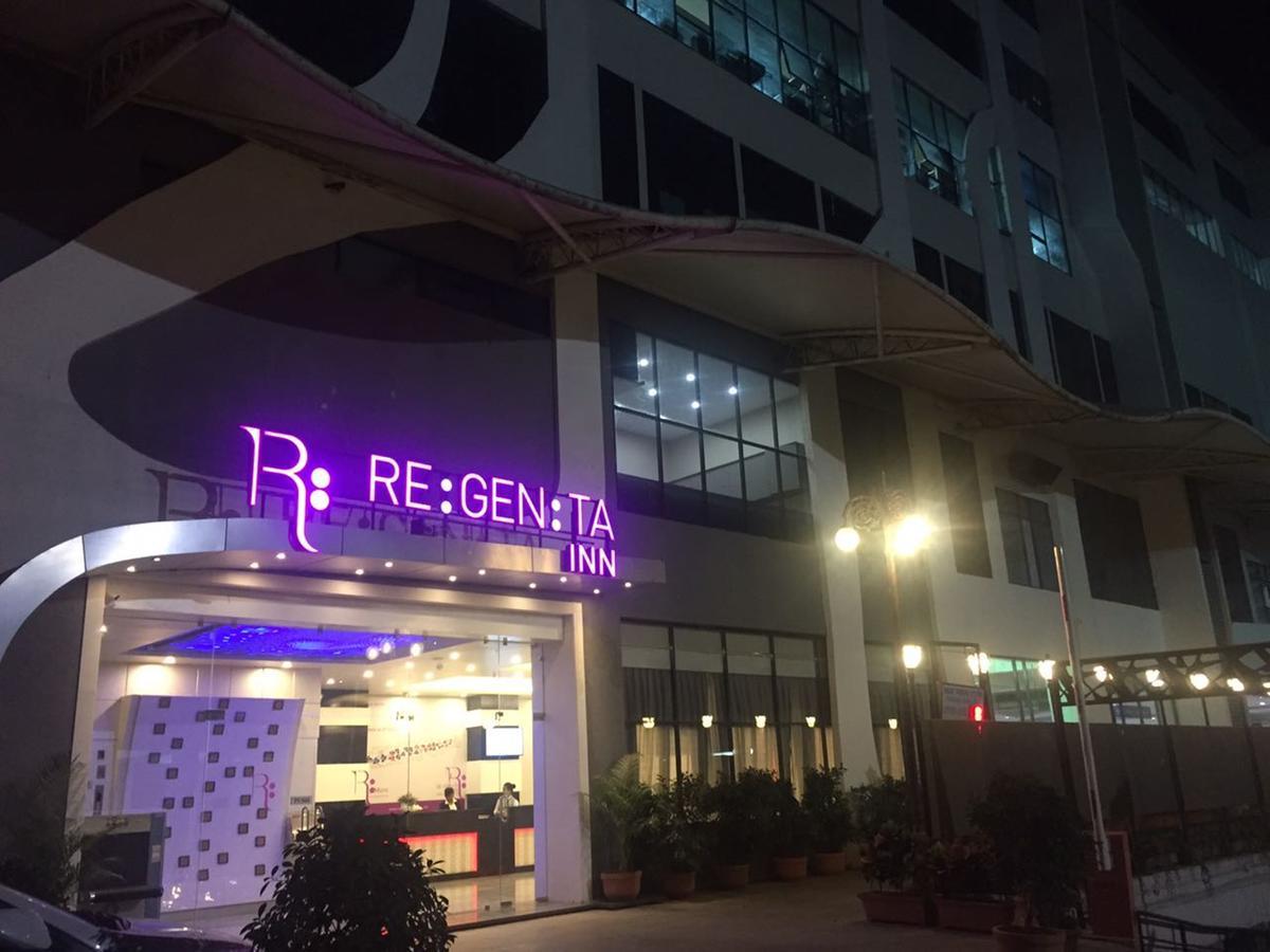 Regenta Inn Vadodara, 500M From Railway Station מראה חיצוני תמונה